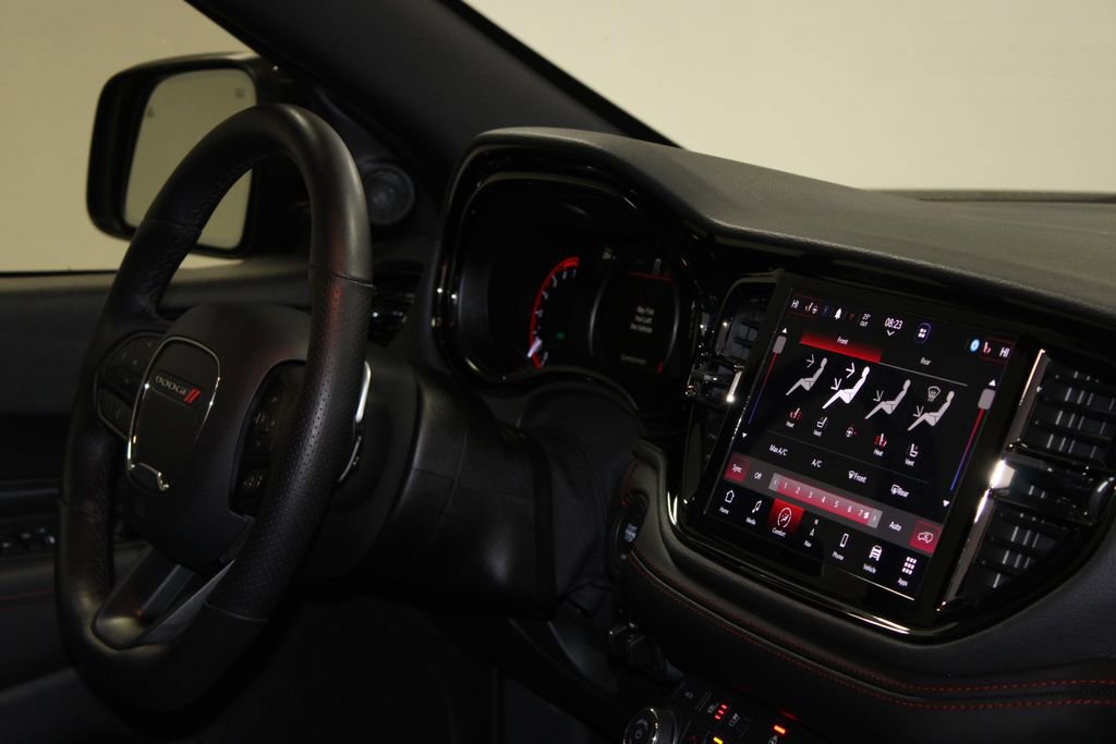 Used 2025 Dodge Durango R/T image 32