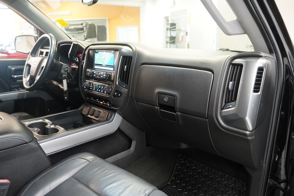 Used 2017 Chevrolet Silverado 1500 LTZ Z71 w/ Midnight Edition AWD/4WD image 35