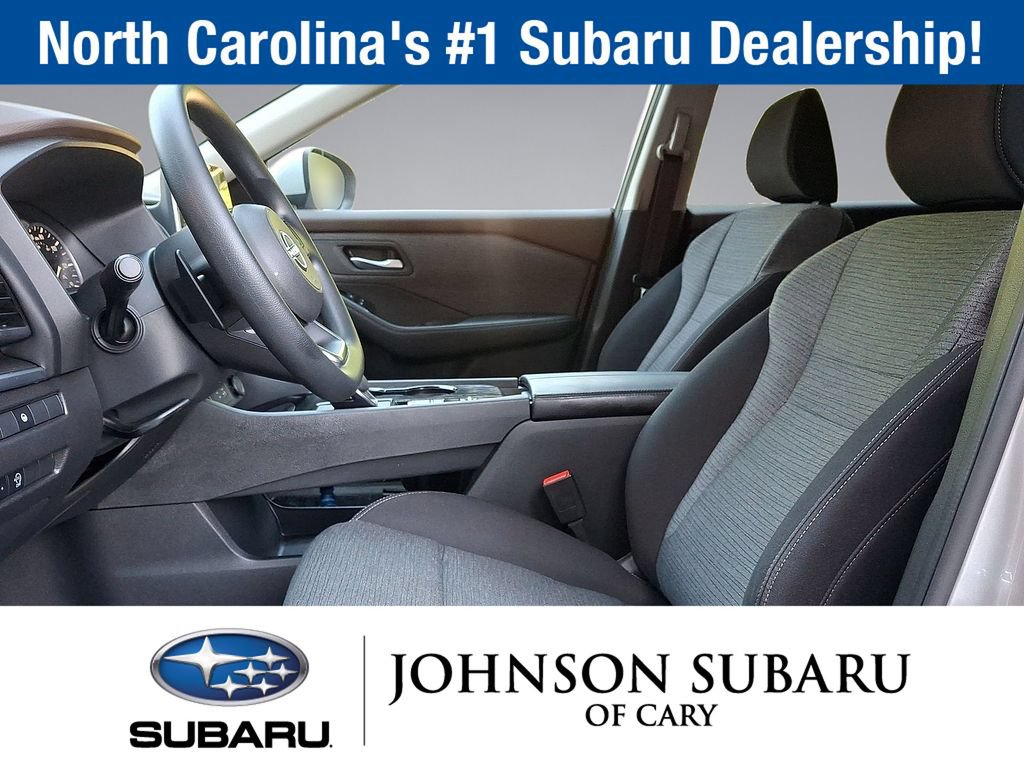Used 2023 Nissan Rogue SV FWD image 13
