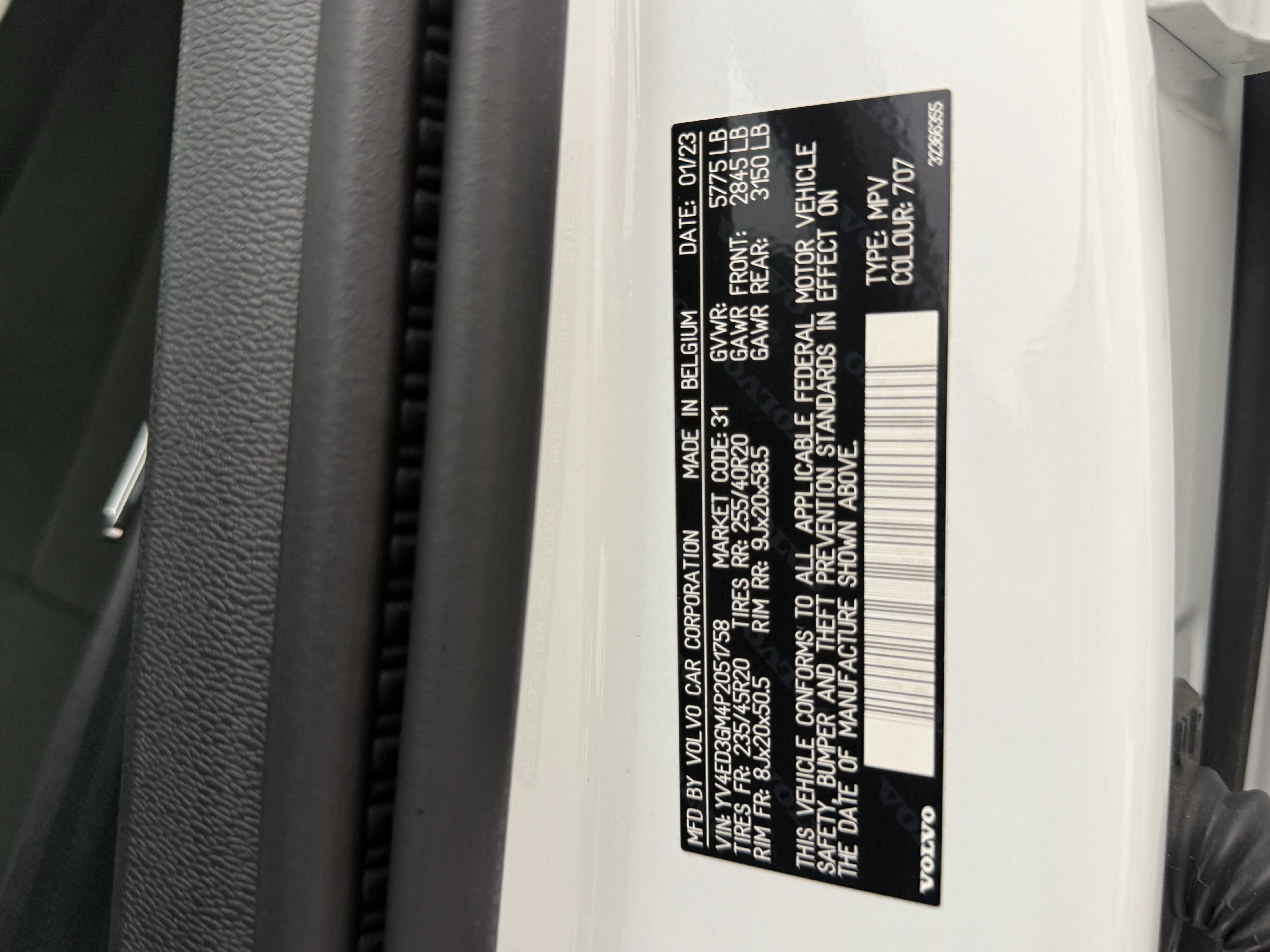 Certified 2023 Volvo C40 P8 Recharge Ultimate AWD/4WD image 29