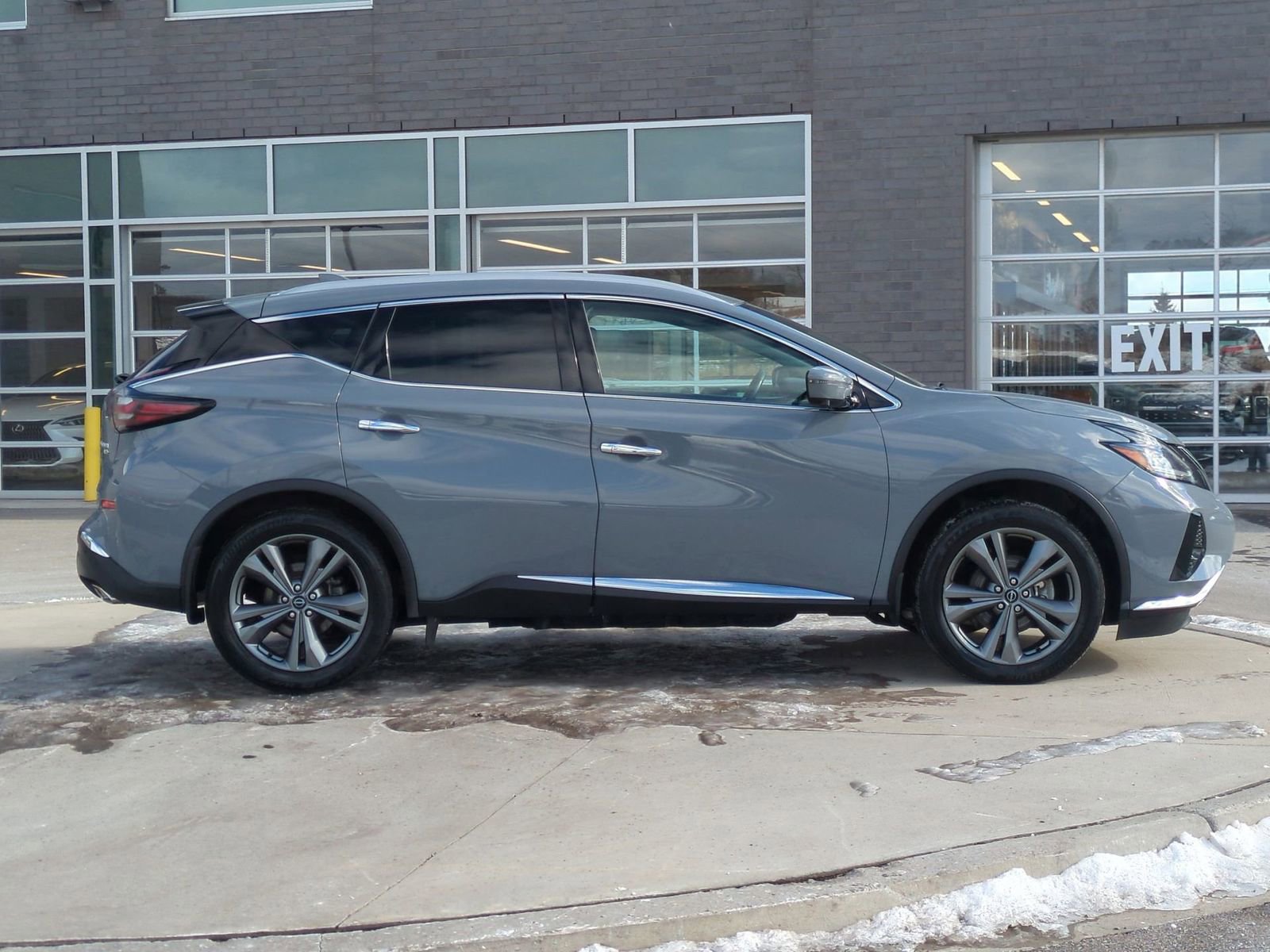 Used 2023 Nissan Murano Platinum image 8
