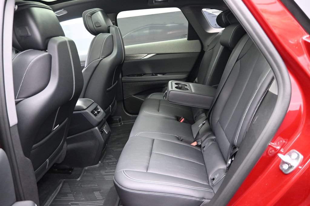 New 2027 Cadillac Optiq Premium Luxury w/ LPO, Floor Liner Package AWD/4WD image 15