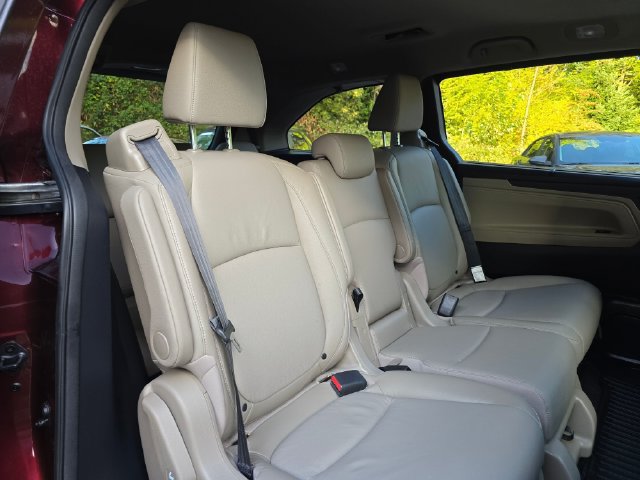 Used 2018 Honda Odyssey Touring image 14