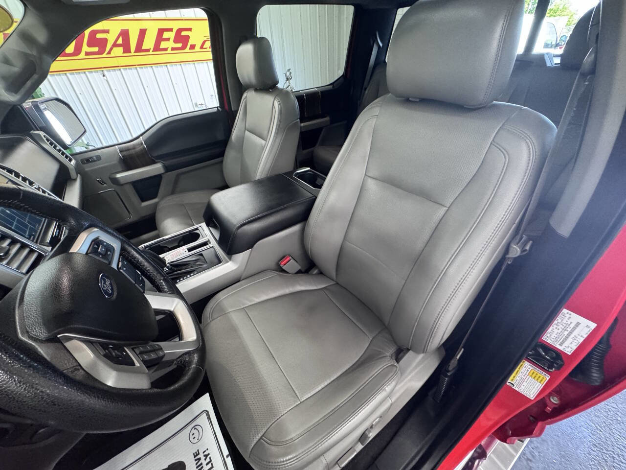 Used 2016 Ford F150 Lariat w/ Equipment Group 502A Luxury AWD/4WD image 27