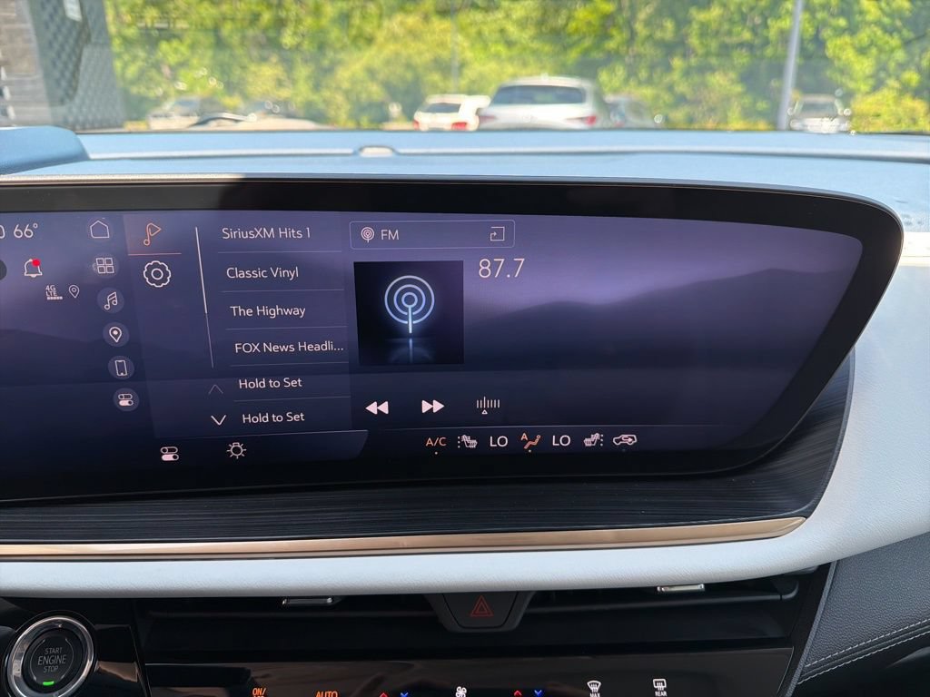Used 2024 Buick Envision Avenir AWD/4WD image 78