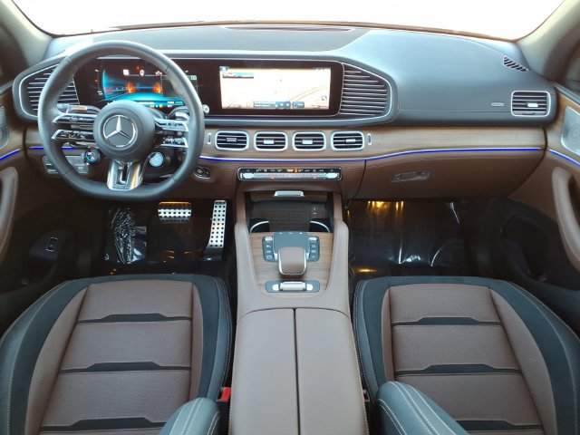 Used 2025 Mercedes-Benz GLE 53 AMG 4MATIC image 4