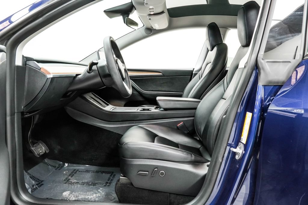 Used 2023 Tesla Model Y Performance AWD/4WD image 16