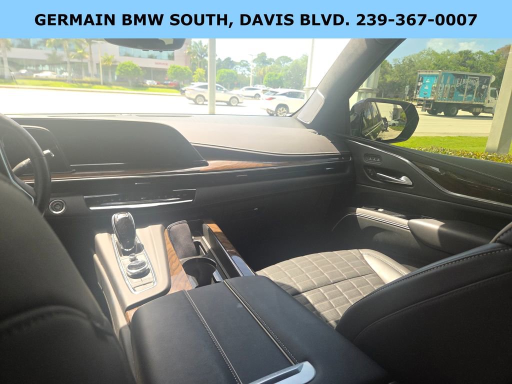 Used 2023 Cadillac Escalade Sport Platinum w/ LPO, ONYX Package image 41