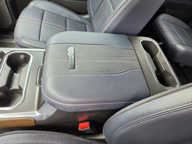 Used 2024 Chevrolet Silverado 3500 High Country w/ Technology Package AWD/4WD image 11