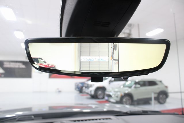 Used 2021 GMC Sierra 1500 AT4 w/ AT4 Premium Package image 3