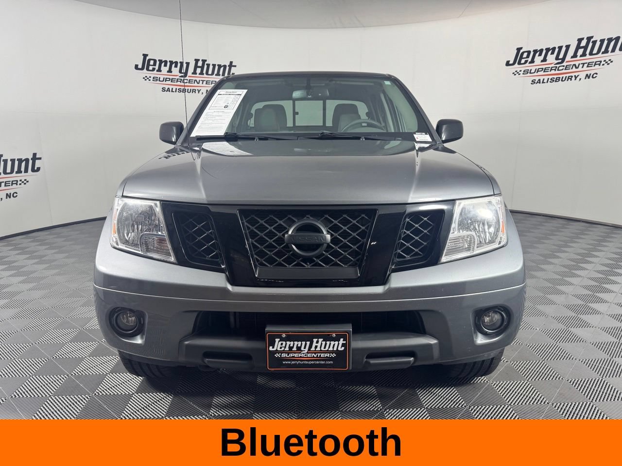 Used 2021 Nissan Frontier SV w/ Midnight Edition Floor Mats AWD/4WD image 4