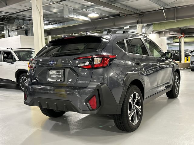 Used 2025 Subaru Crosstrek 2.0i Premium AWD/4WD image 2