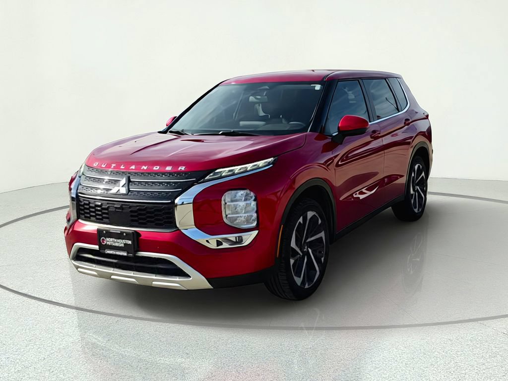 Used 2024 Mitsubishi Outlander SE FWD image 1