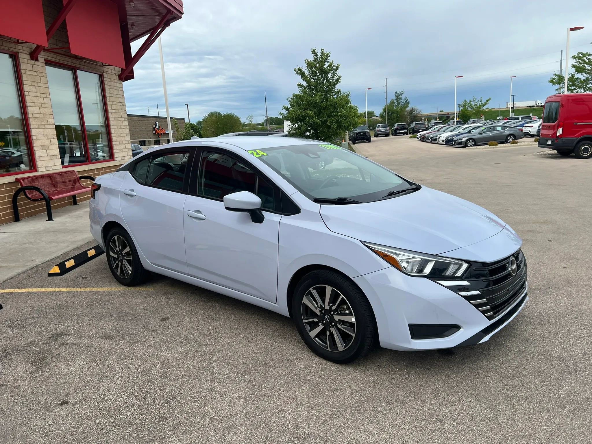 Used 2024 Nissan Versa SV FWD image 3