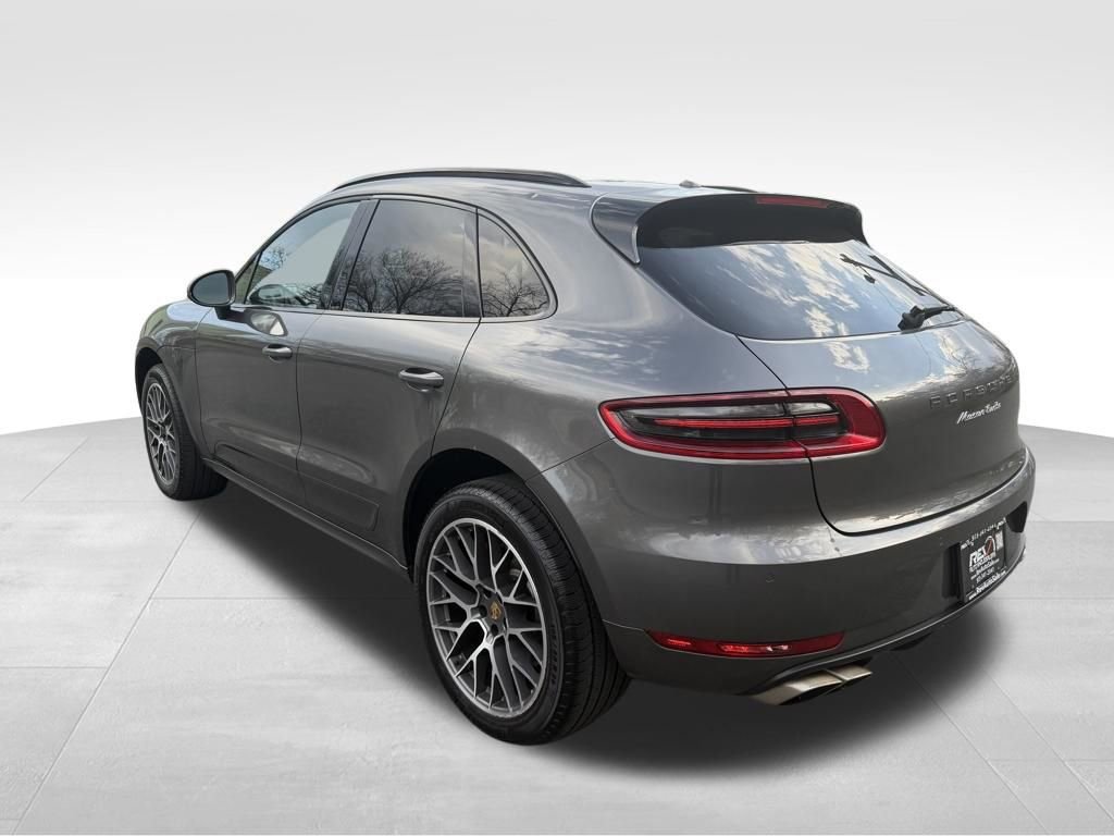 Used 2015 Porsche Macan Turbo image 3