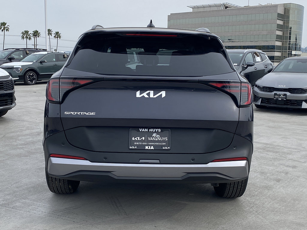 New 2026 Kia Sportage EX FWD image 5