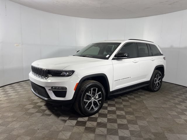 New 2025 Jeep Grand Cherokee Limited w/ Trailer Tow Package AWD/4WD image 1