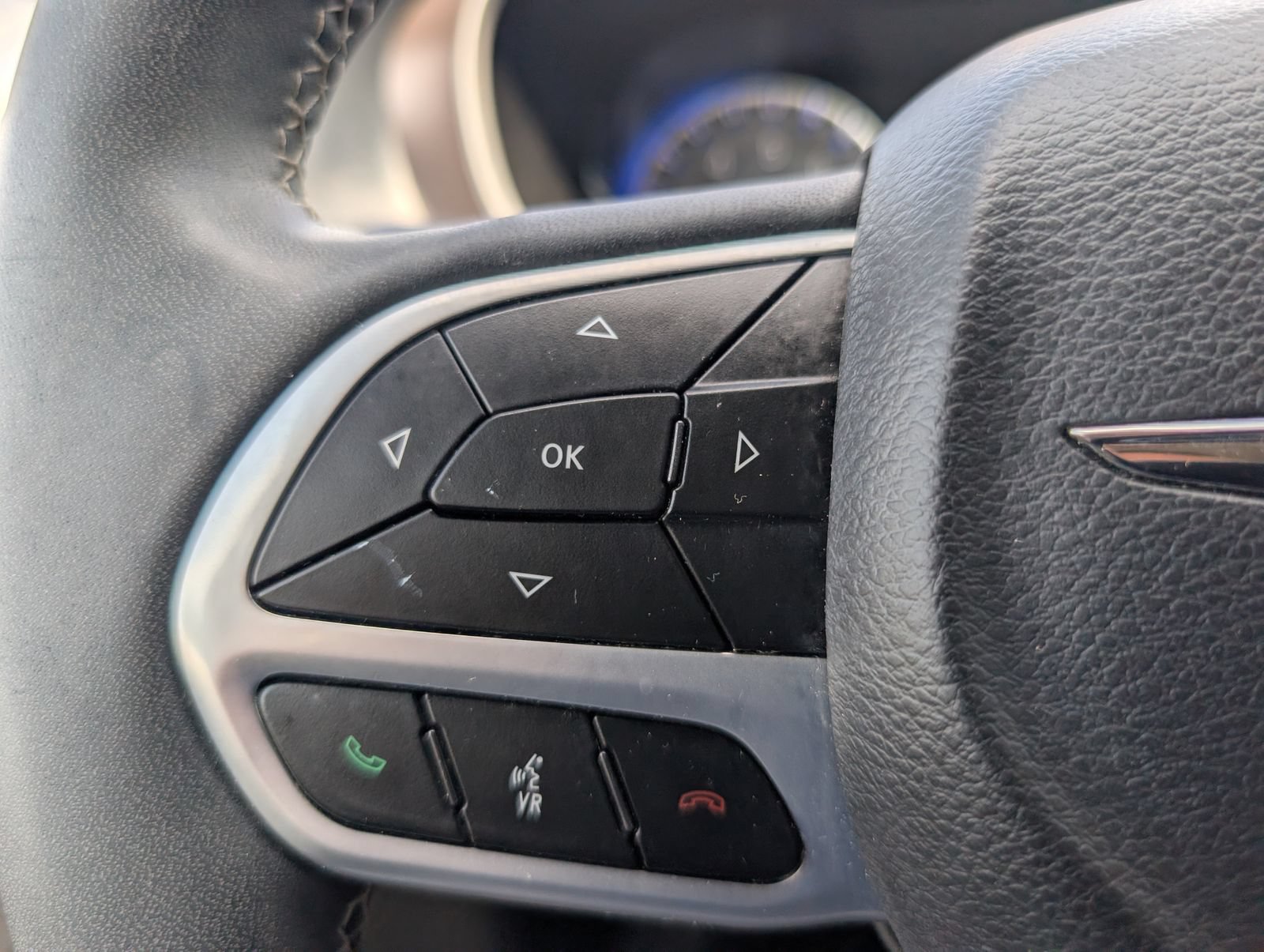 Used 2023 Chrysler Voyager LX FWD image 21