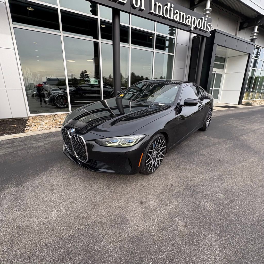 Used 2021 BMW 430i Coupe w/ Executive Package RWD image 2