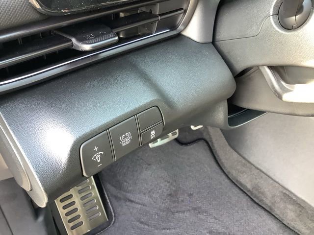 Used 2025 Hyundai Elantra SEL w/ Cargo Package FWD image 26