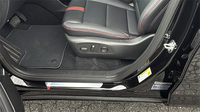 New 2026 Chevrolet Traverse RS w/ LPO, Floor Liner Package image 15