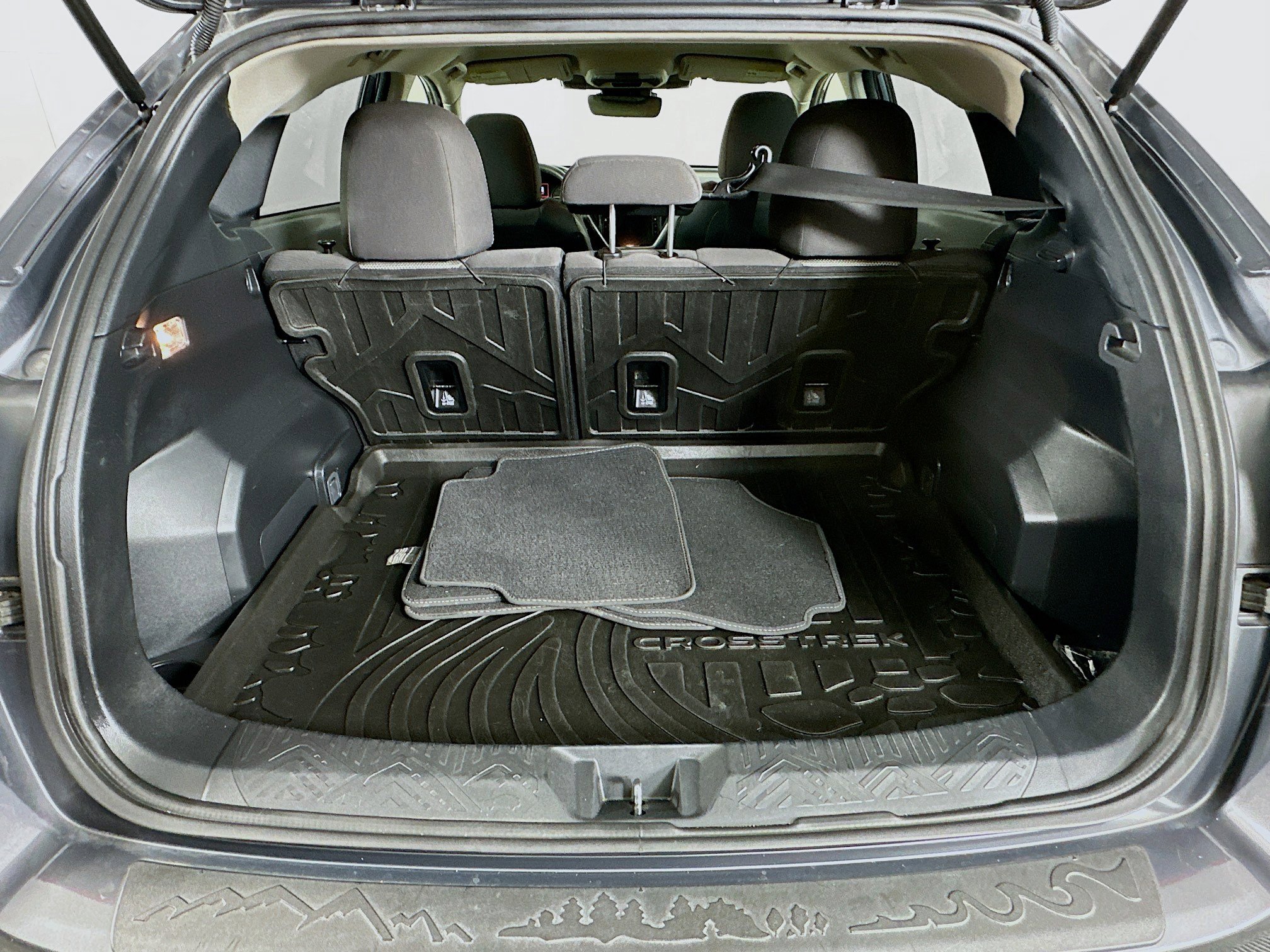 Used 2024 Subaru Crosstrek 2.0i Premium w/ Crosstrek Mirror Package image 27