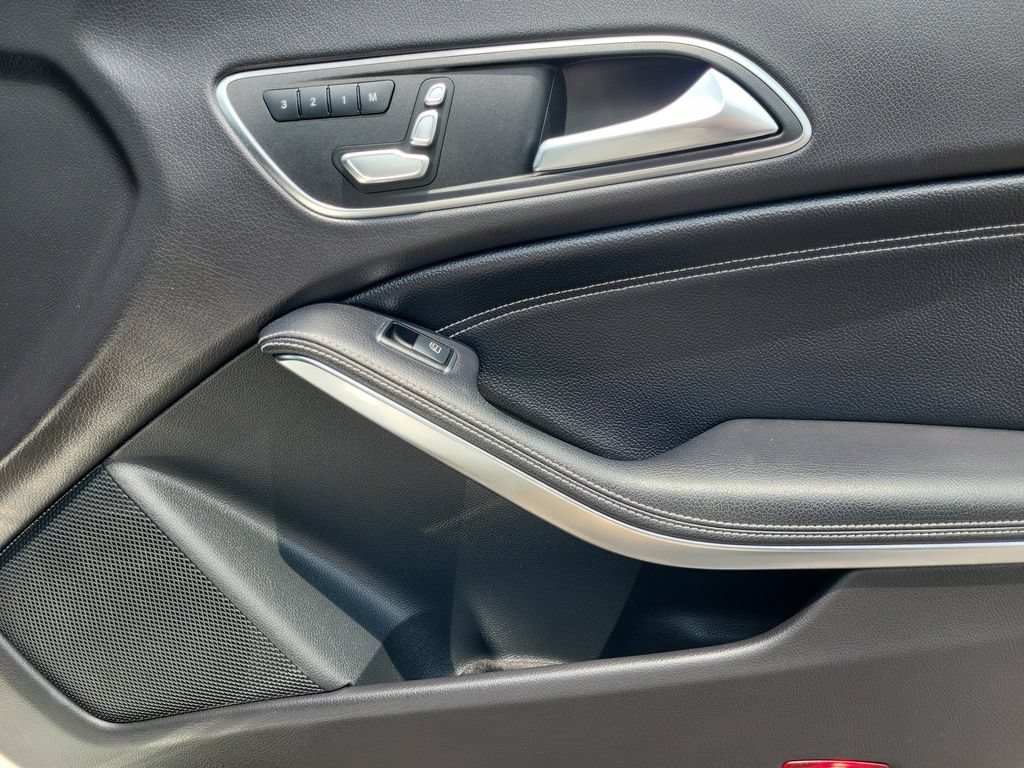 Used 2019 Mercedes-Benz CLA 250 4MATIC image 20
