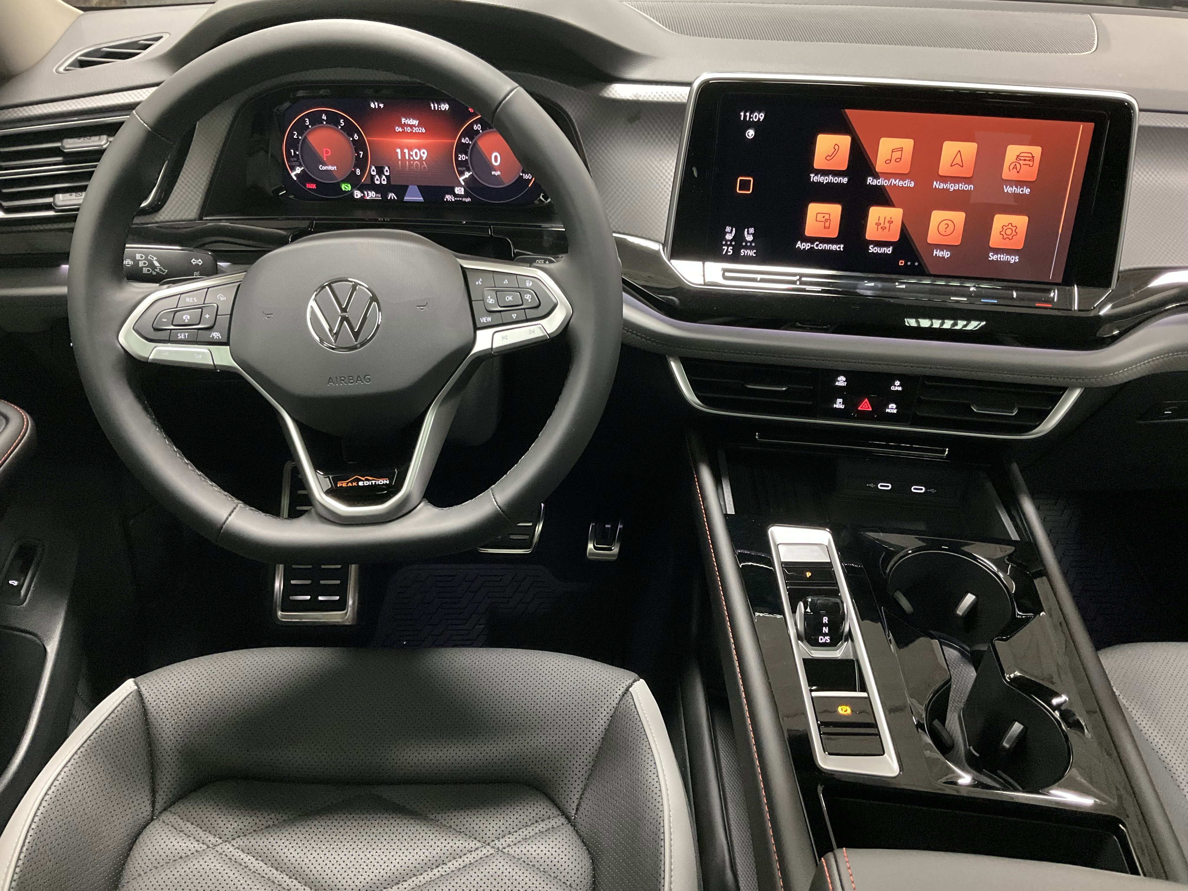 New 2026 Volkswagen Atlas Peak Edition AWD/4WD image 12