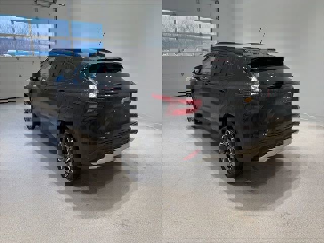 New 2026 Chevrolet Trax LT w/ Driver Confidence Package image 4