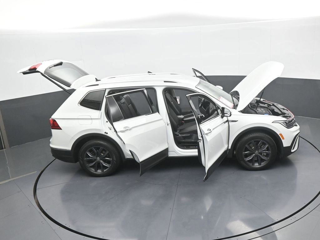 Used 2022 Volkswagen Tiguan SE image 70