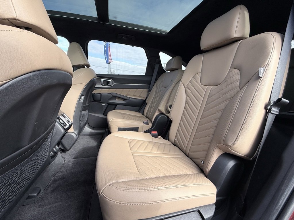 Used 2024 Kia Sorento SX Prestige w/ Olive Brown Leather Package image 25