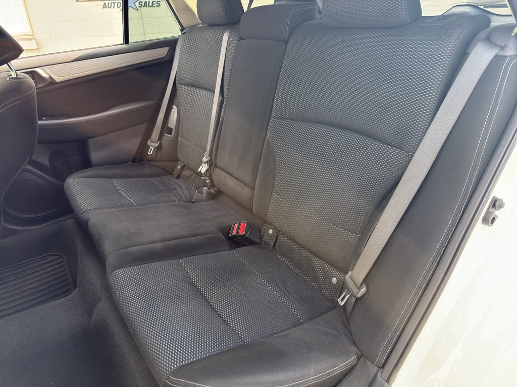 Used 2018 Subaru Outback 2.5i Premium image 24