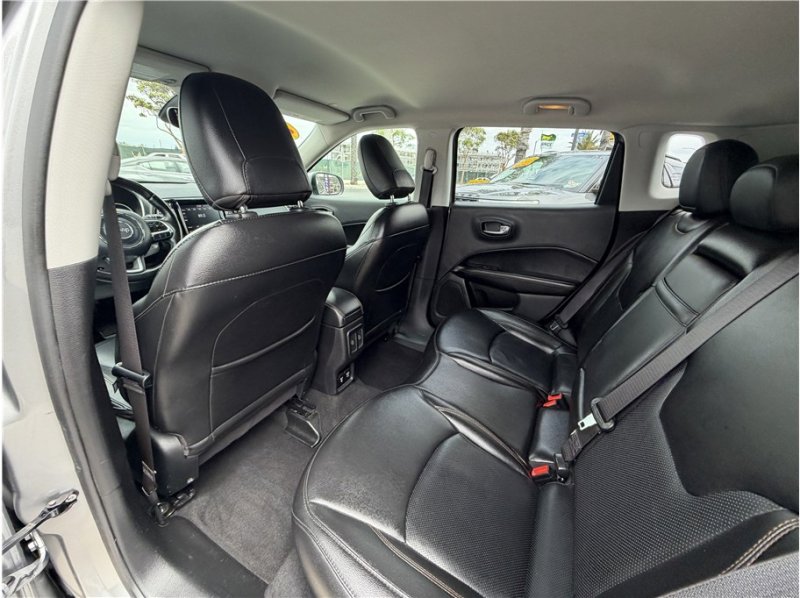 Used 2020 Jeep Compass Limited FWD image 21