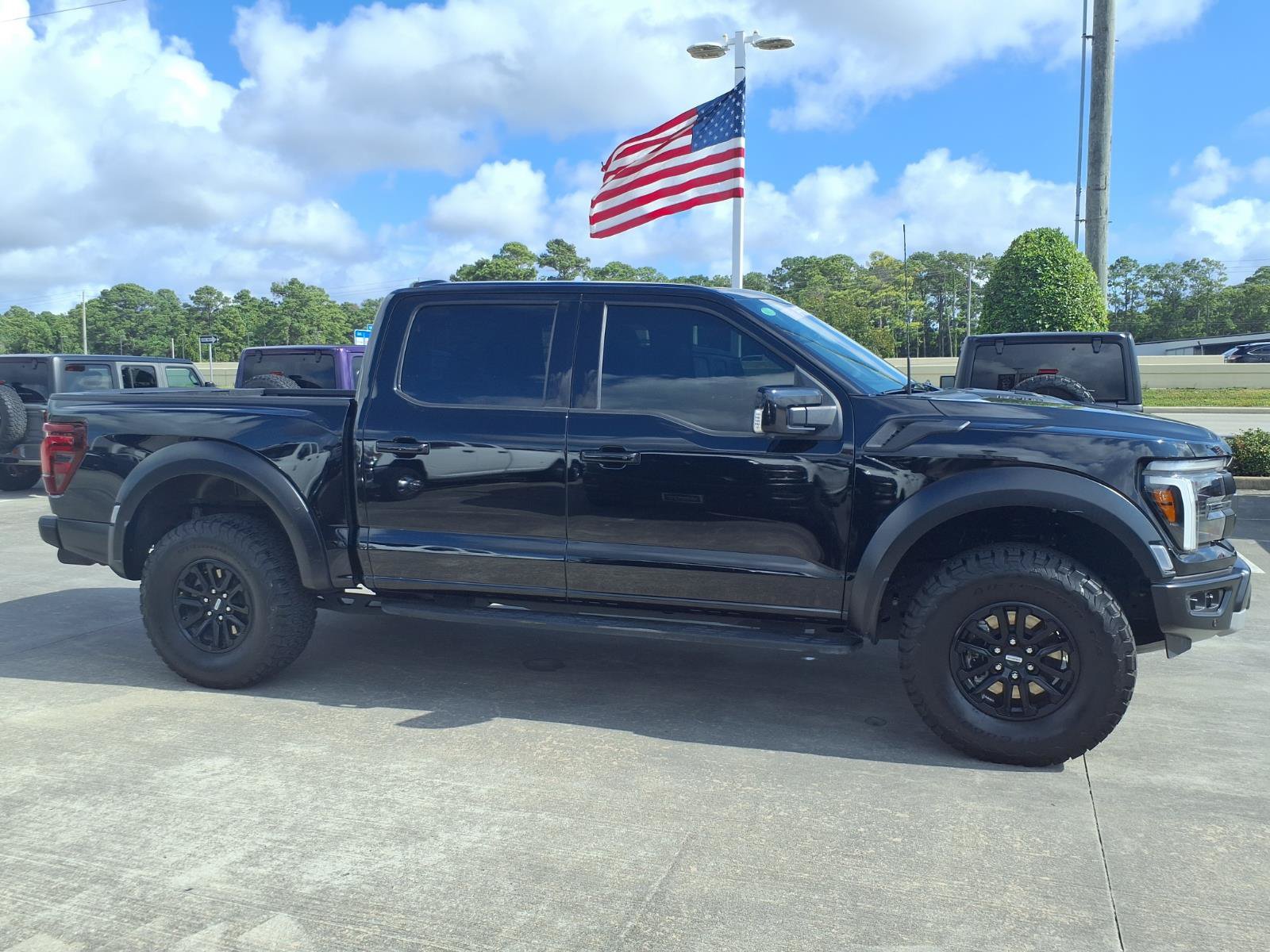 Used 2024 Ford F150 Raptor AWD/4WD image 7