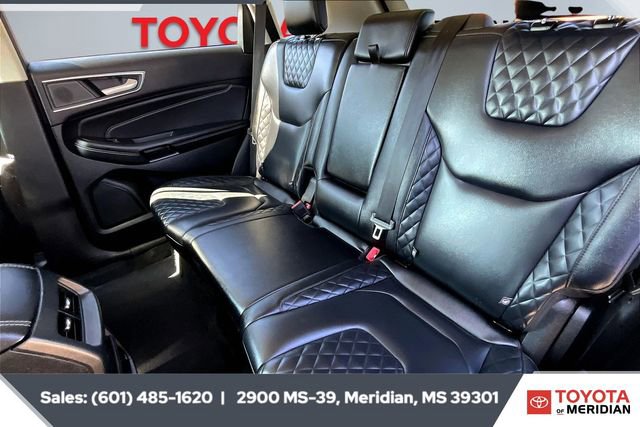 Used 2024 Ford Edge Titanium image 19