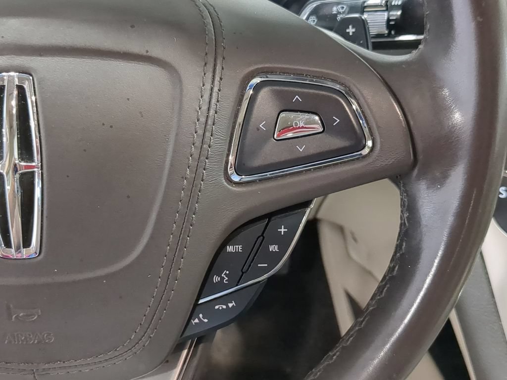Used 2017 Lincoln MKZ Premiere FWD image 29
