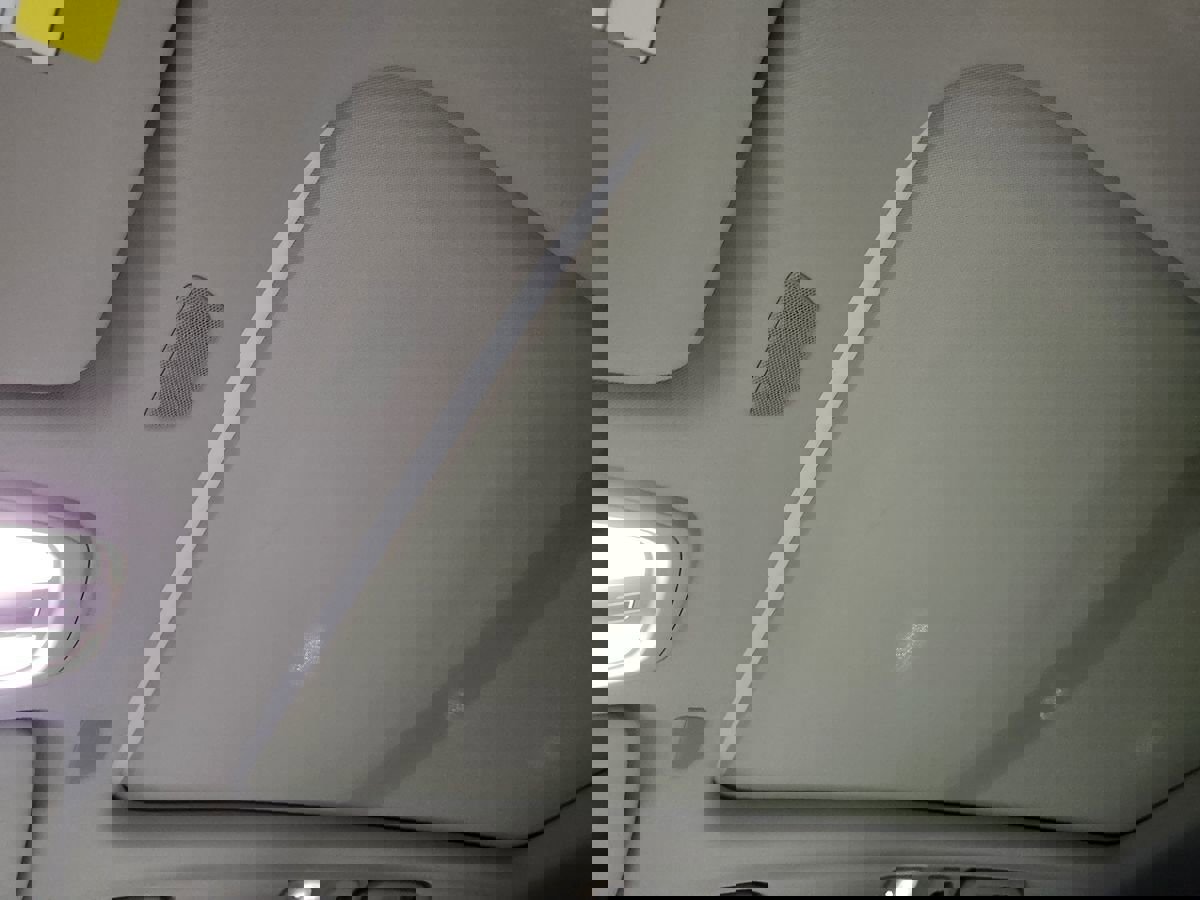 Used 2023 Volvo XC60 T8 Plus w/ Protection Package Premier image 45