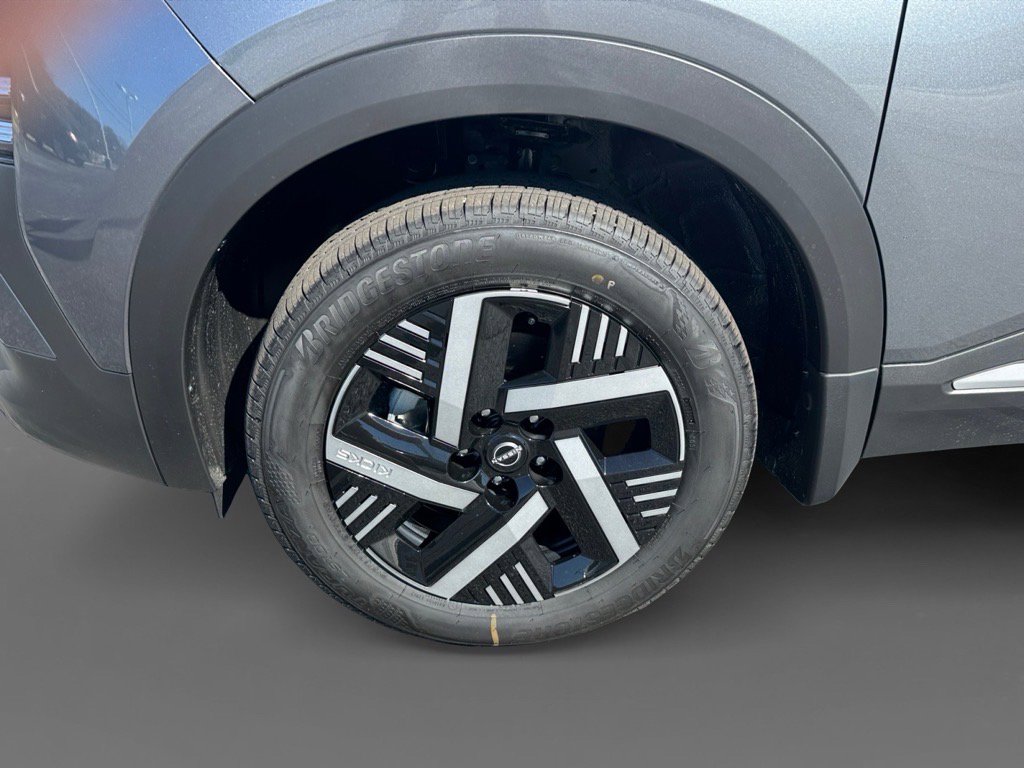 New 2026 Nissan Kicks SV w/ SV Premium Package image 10