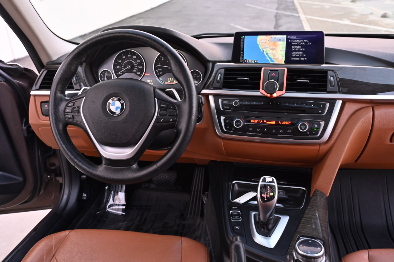 Used 2015 BMW 328i xDrive Wagon image 17