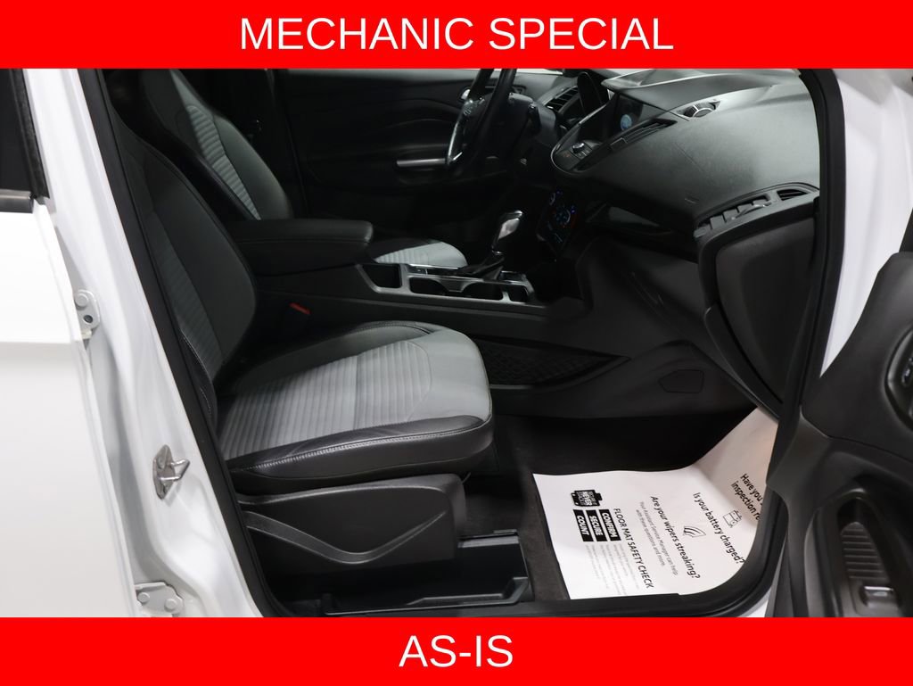 Used 2019 Ford Escape SE image 4