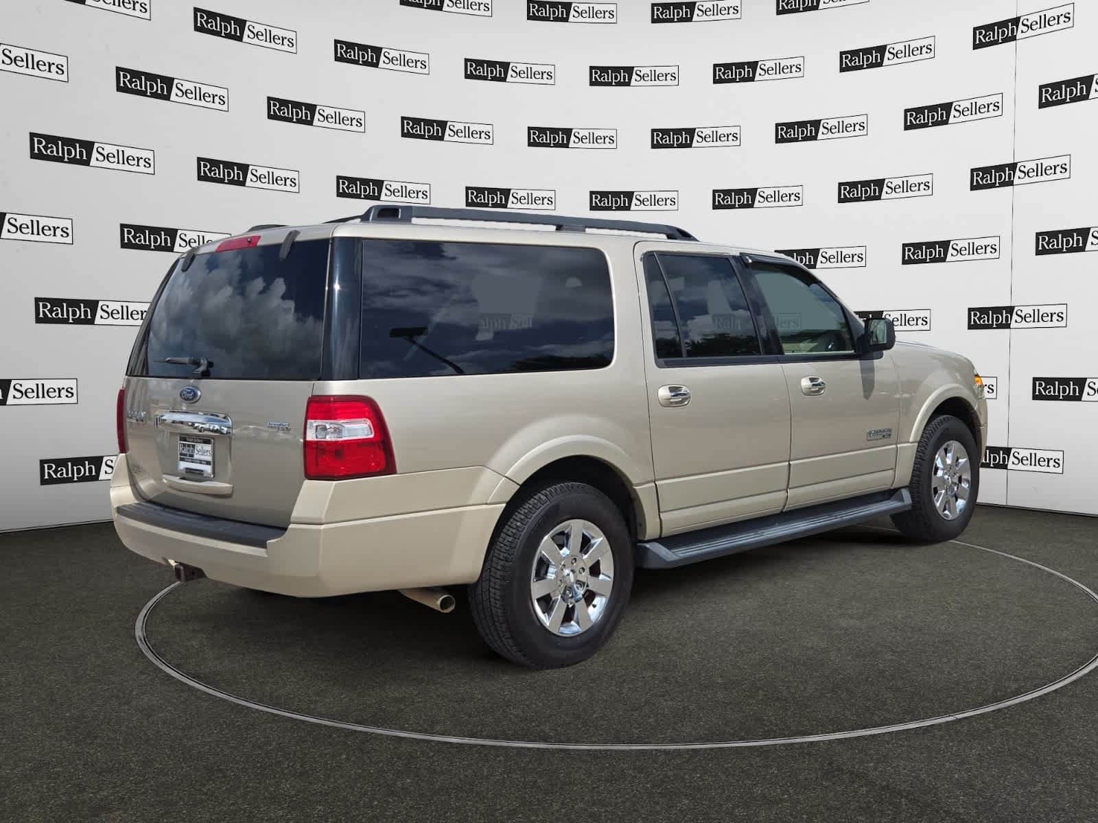 Used 2008 Ford Expedition EL XLT RWD image 6