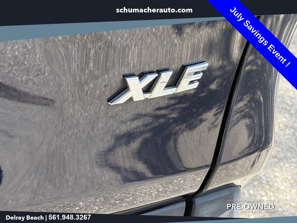 Used 2019 Toyota RAV4 XLE FWD image 16