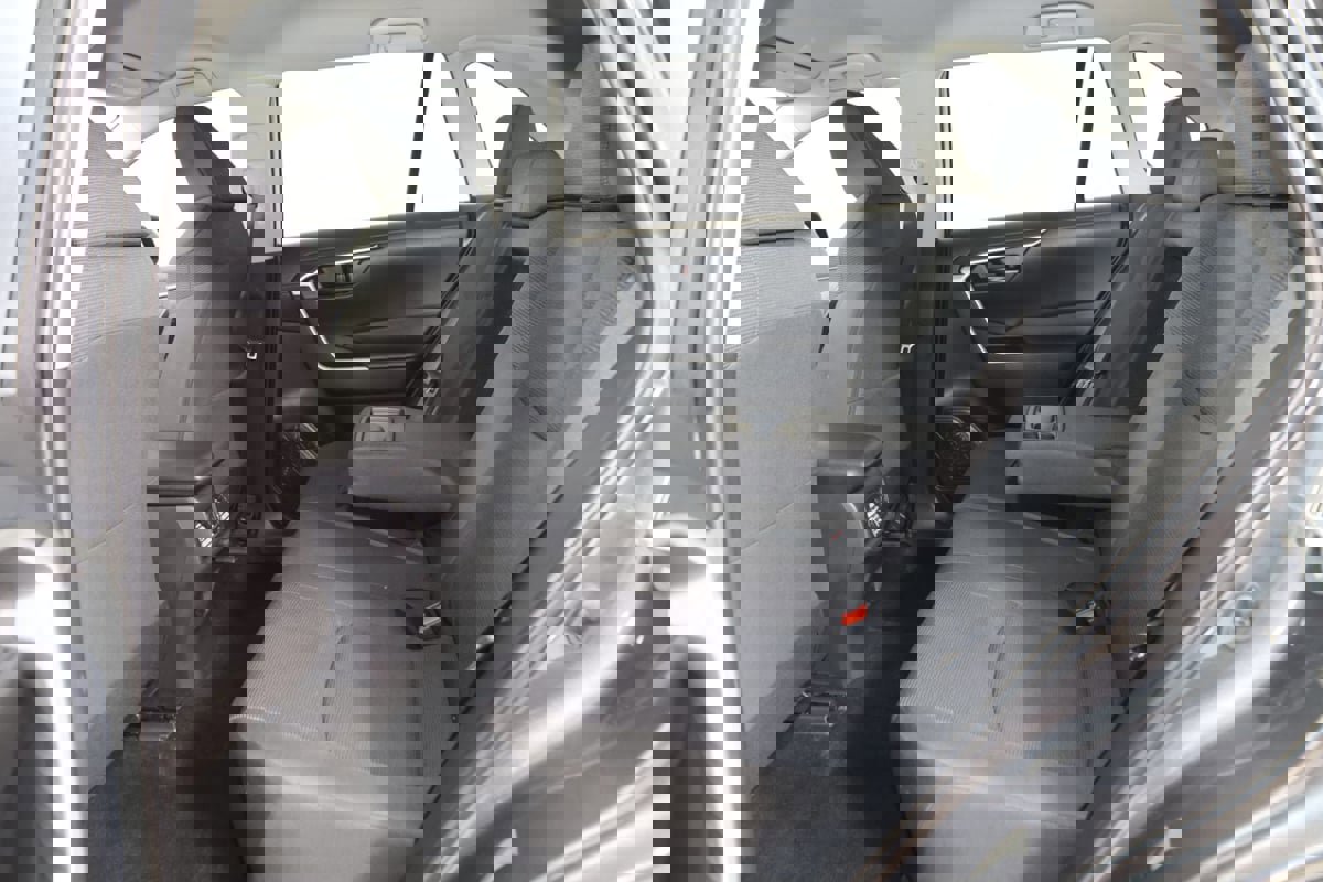 Used 2024 Toyota RAV4 LE FWD image 40