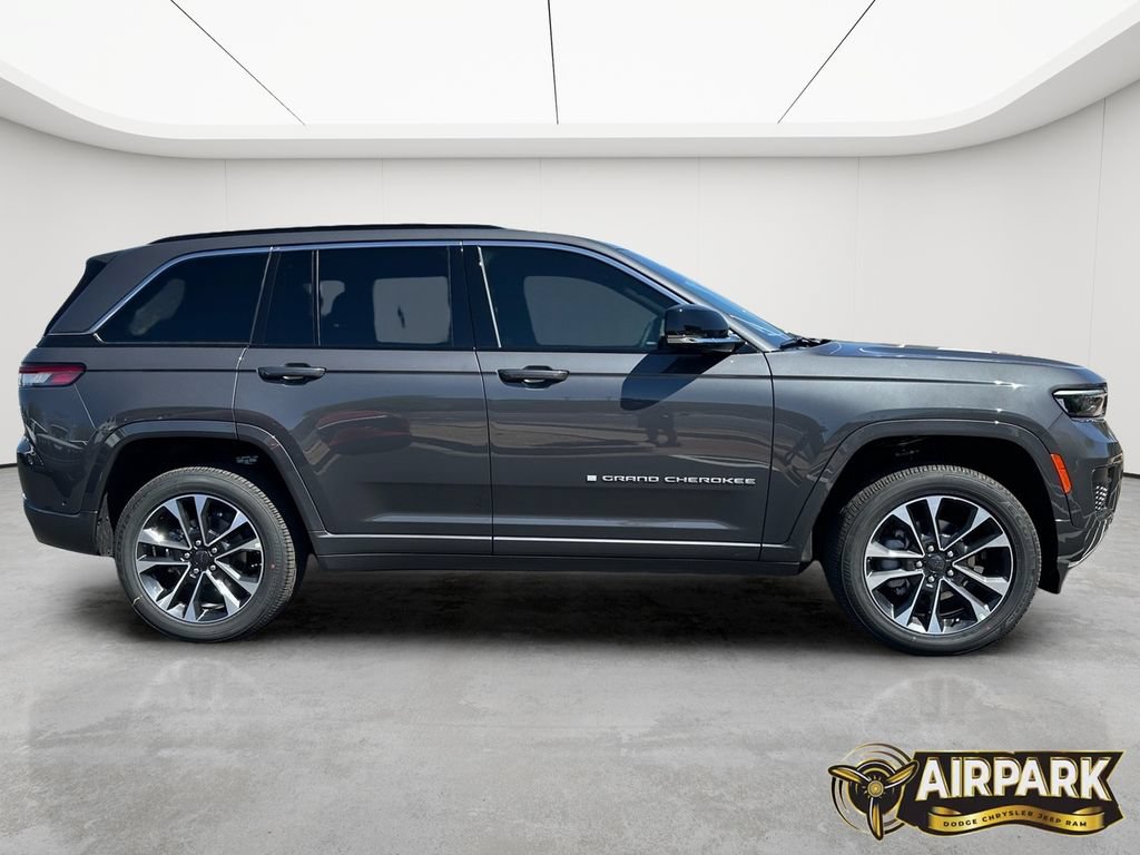 New 2025 Jeep Grand Cherokee Overland w/ Adv Protech Group III AWD/4WD image 3