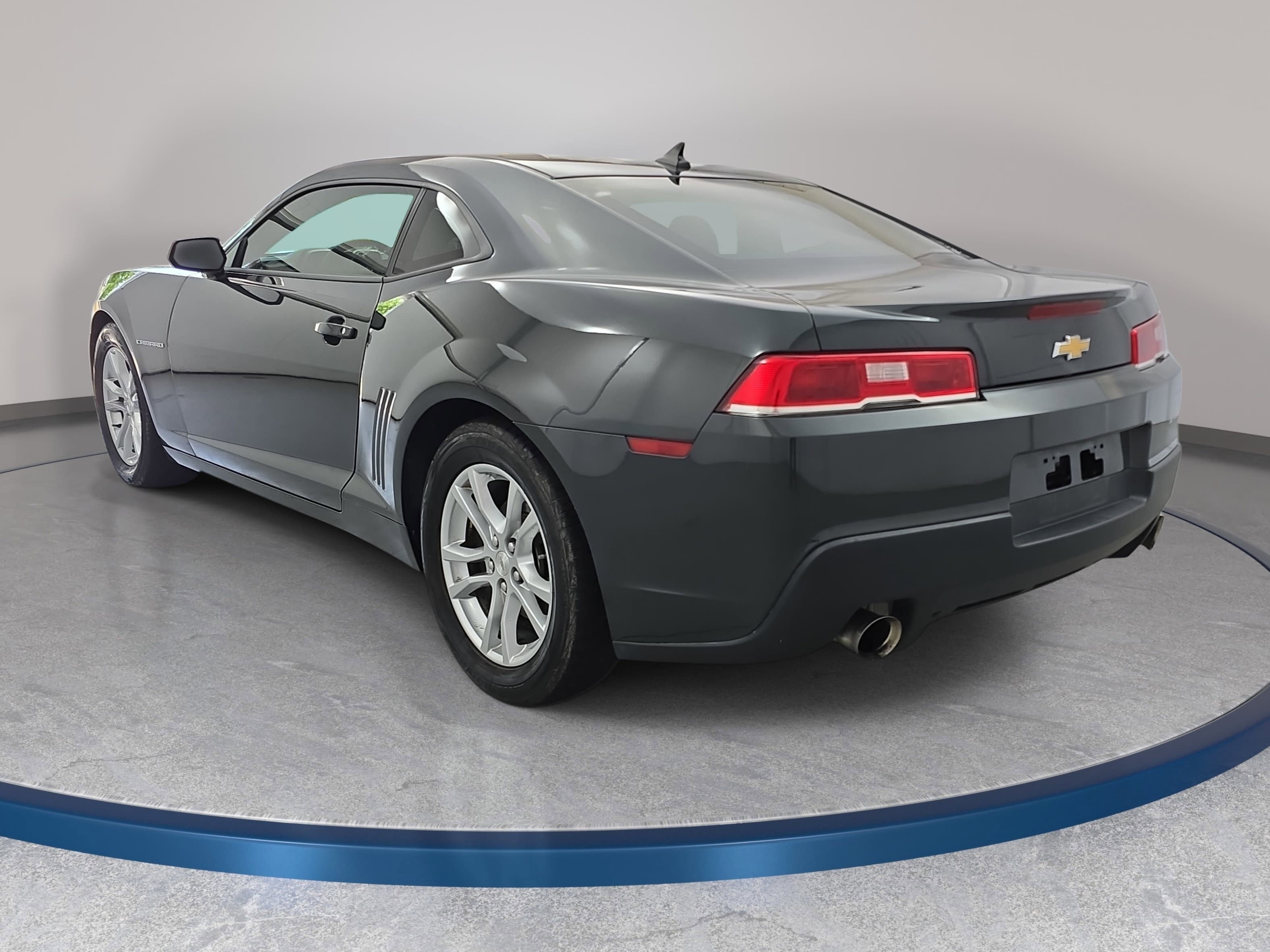 Used 2014 Chevrolet Camaro LS RWD image 7
