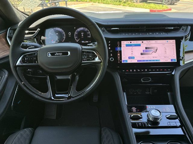 New 2026 Jeep Grand Cherokee Summit AWD/4WD image 25