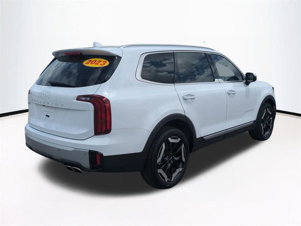 Used 2023 Kia Telluride S w/ S Sunroof Package image 5