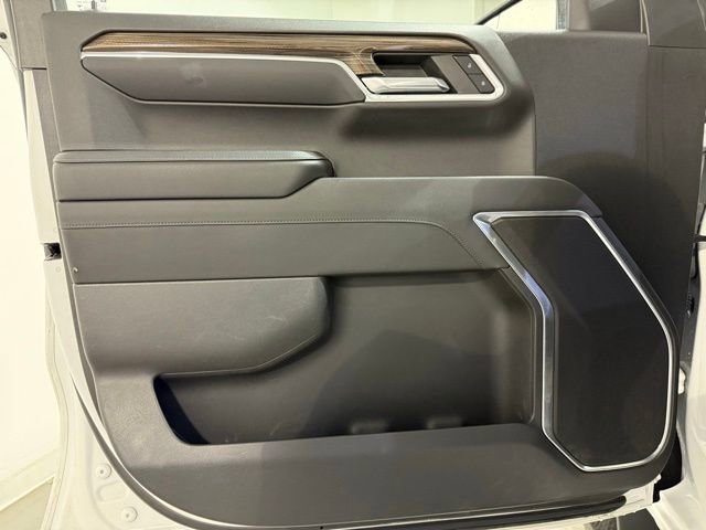 Certified 2022 Chevrolet Silverado 1500 LT w/ Z71 Off-Road Package AWD/4WD image 10