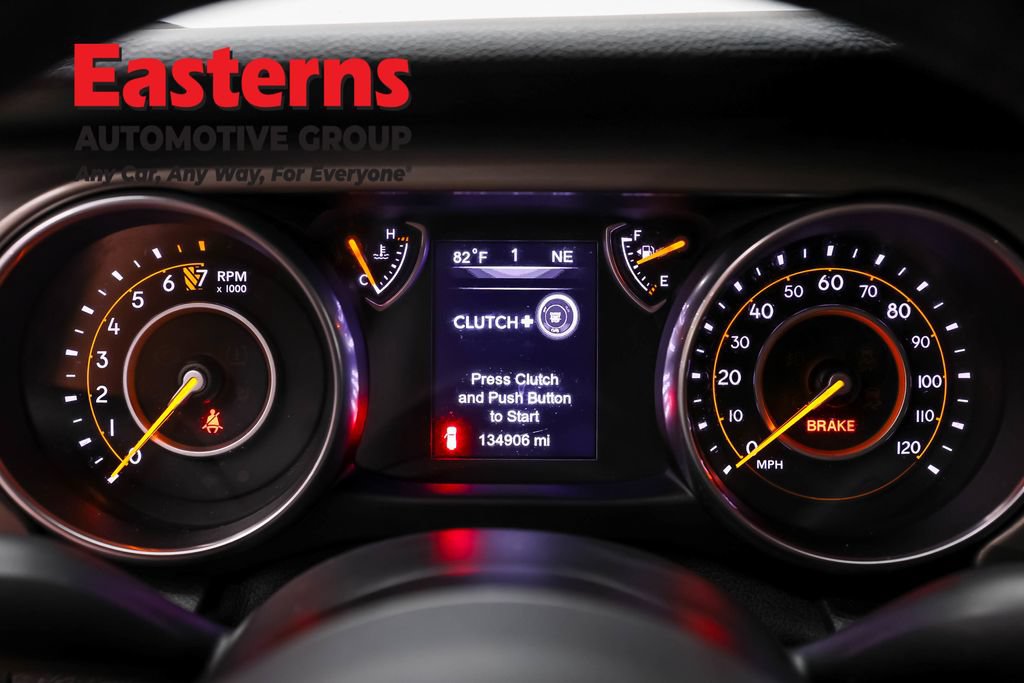 Used 2018 Jeep Wrangler Unlimited Sport S AWD/4WD image 19