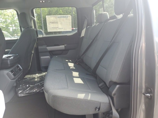 New 2025 Ford F150 XLT w/ Equipment Group 303A High image 15